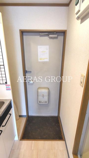 玄関　別部屋参考。