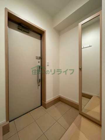 玄関　アヴニール三軒茶屋