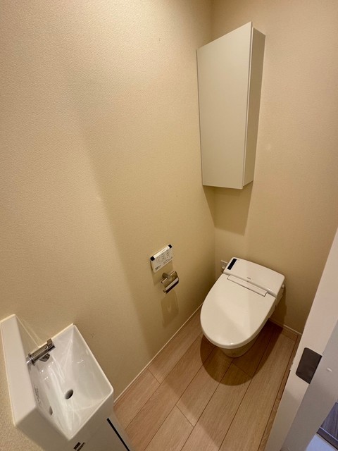 トイレ　★温水洗浄便座★