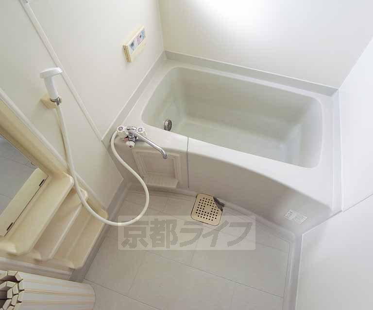 バス・シャワールーム　追い焚きつき！