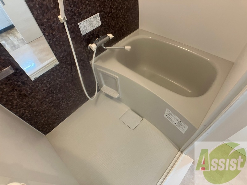 バス・シャワールーム　お風呂になります。一日の疲れを癒してくださいね。