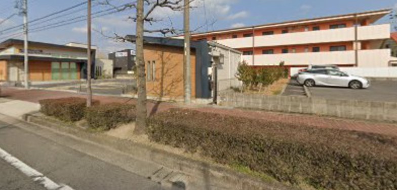 ドラックストア　いるか薬局（ドラッグストア）まで460m