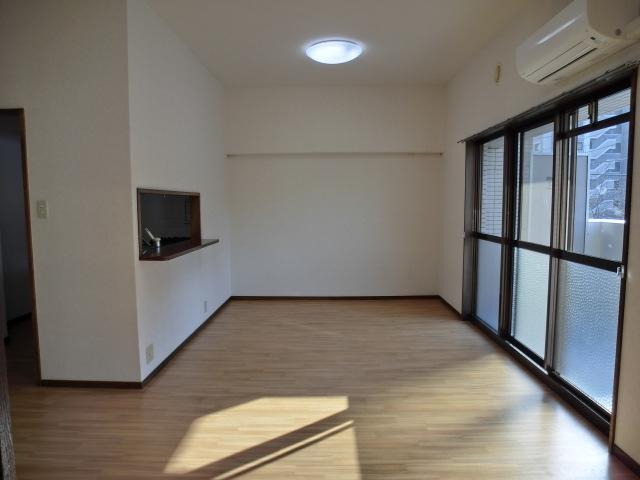 居室・リビング　物件の画像3