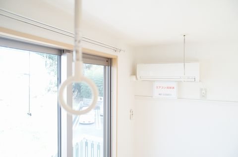その他設備　エアコン、室内物干し