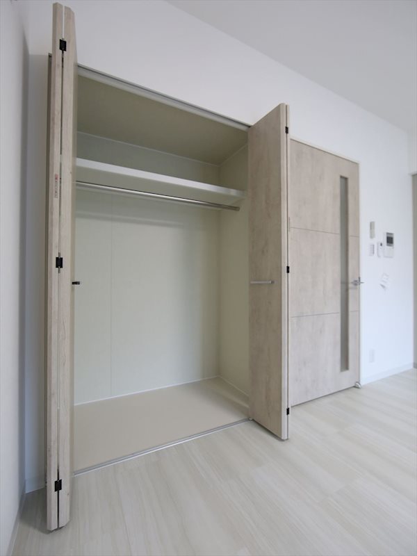 玄関　クローゼット（収納充実してます）