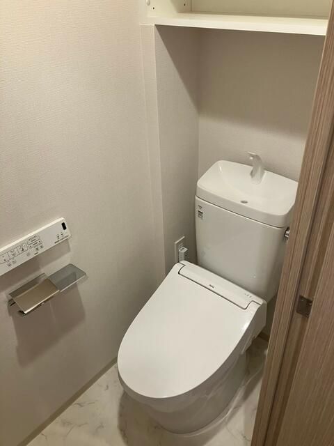 トイレ　ゆったりとした空間のトイレです