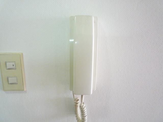 セキュリティ　インターホン（別号室参照）