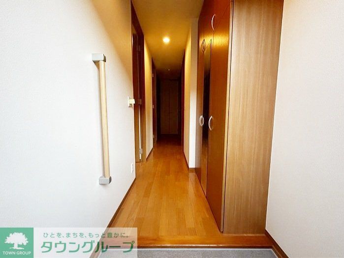 玄関　お部屋探しは株式会社　タウンハウジング　までお気軽にお問合…