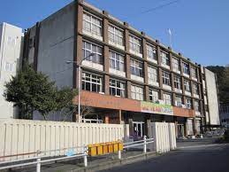 中学校　大津市立北大路中学校（中学校）まで1425m