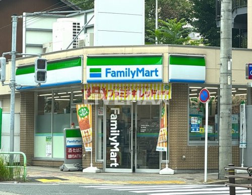 コンビニ　ファミリーマート 金山町店（コンビニ）まで225m