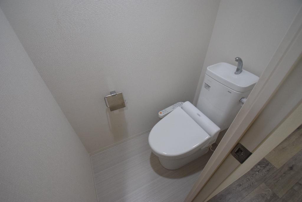 トイレ　シャワー付トイレ