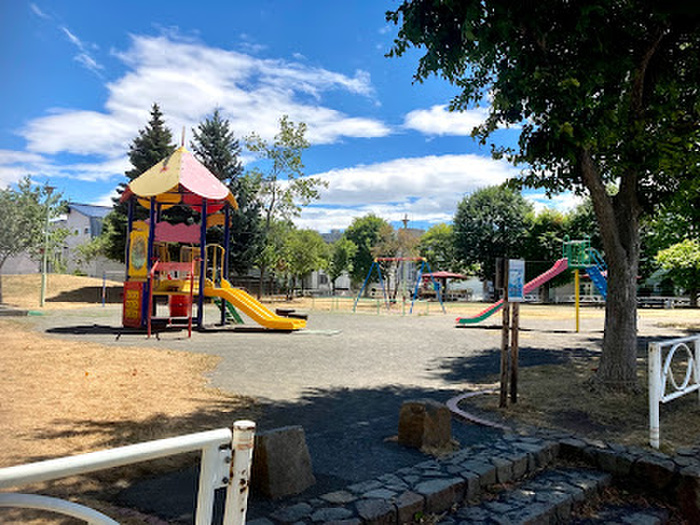 公園　発寒ふれあい公園（公園）まで550m