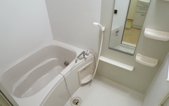 バス・シャワールーム　日々の疲れを癒すお風呂です♪