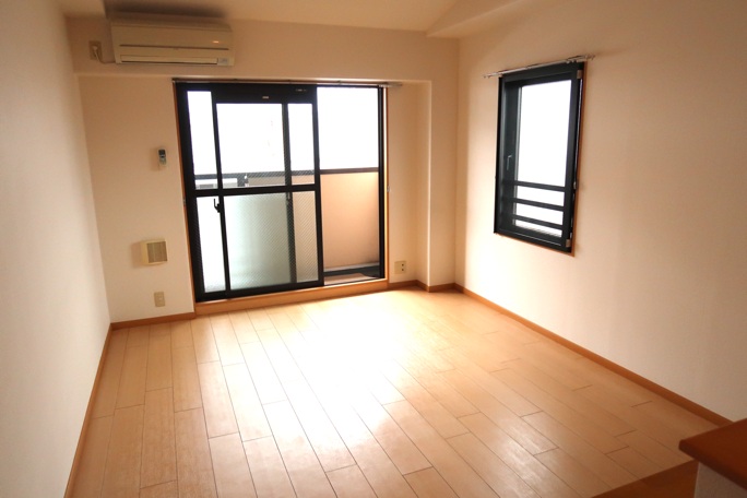 居室・リビング　使いやすい形の為、レイアウトを楽しめます♪