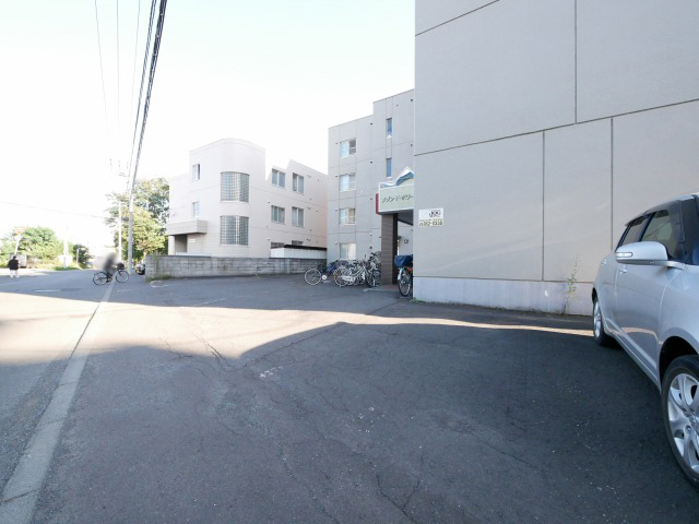 駐車場　駐車場完備です