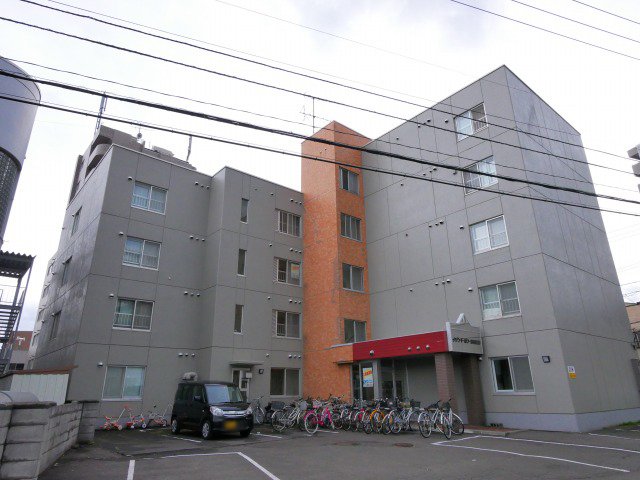 建物外観　外観は落ち着いています