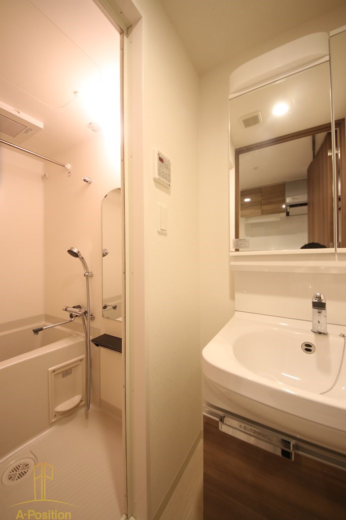 洗面設備　プレサンス難波インフィニティ