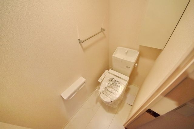 トイレ　★ウォッシュレット完備★