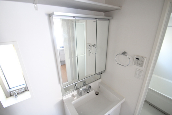 洗面設備　※別部屋の写真です