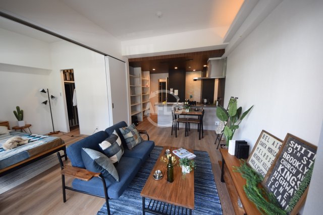 居室・リビング　BRAVE松屋町　リビング