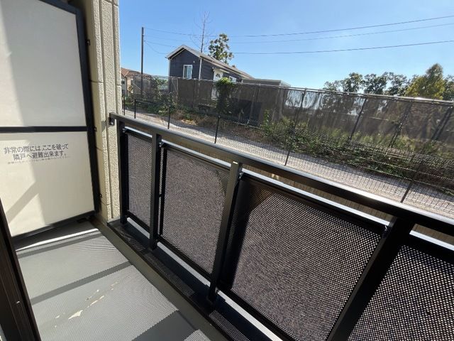 バルコニー　陽当たり良好なバルコニーです