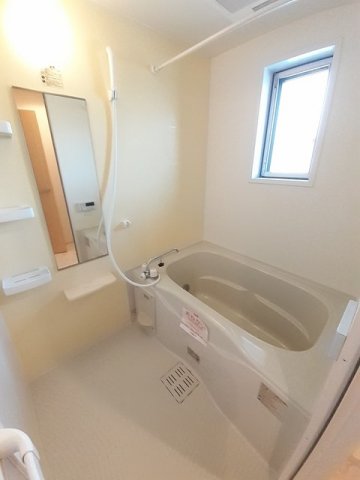 バス・シャワールーム　ゆったり過ごせるお風呂です