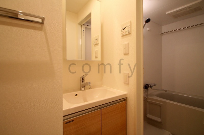 洗面設備　独立洗面台