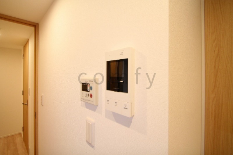 セキュリティ　モニター付きインターホン