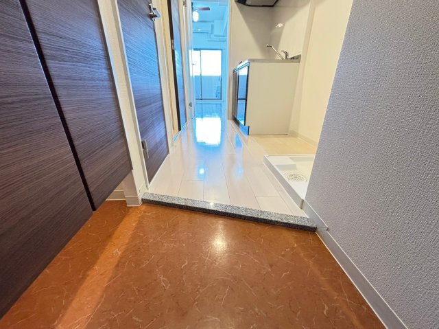 玄関　詳細は、RISUMO江坂本店までお問合せください♪