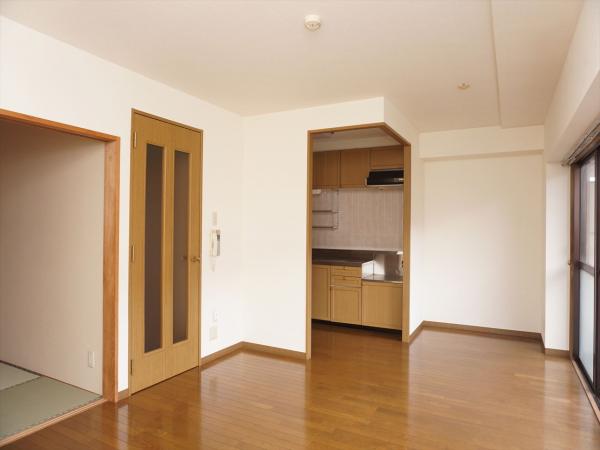 居室・リビング　内装