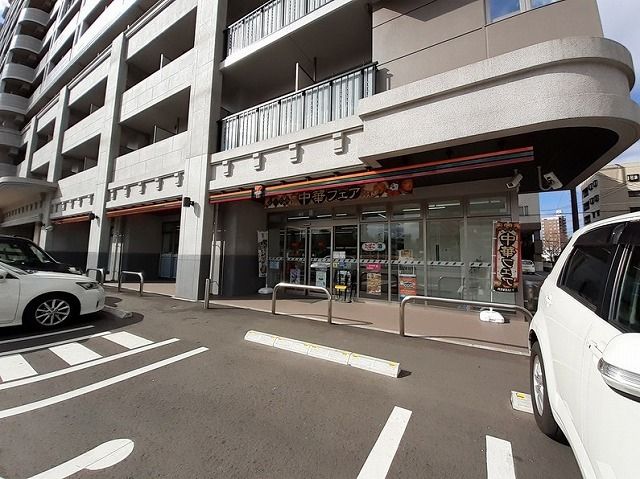 コンビニ　セブンイレブン東大道２丁目店（コンビニ）まで1400m