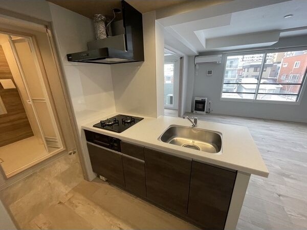 キッチン　人気の対面システムキッチンタイプです！