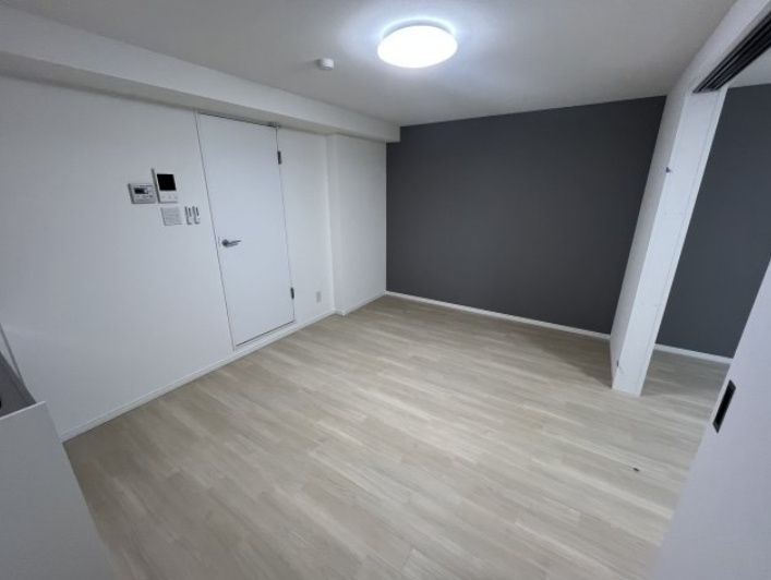 居室・リビング　☆明るい洋室☆