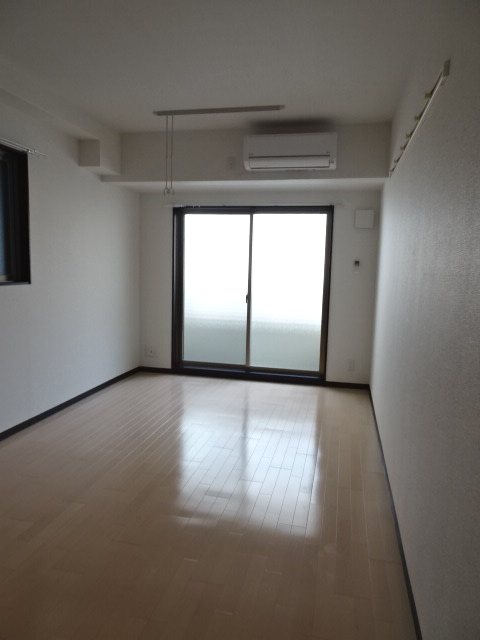 居室・リビング　203号室