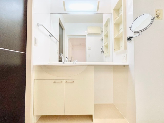 洗面設備　同一建物内１０３号室内装写真転載