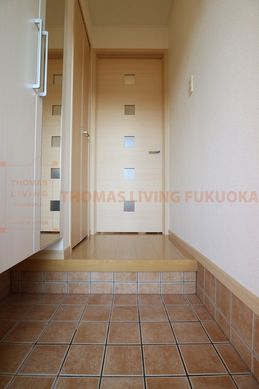 玄関　福岡・佐賀の賃貸物件・お部屋探しはトーマスリビングまで