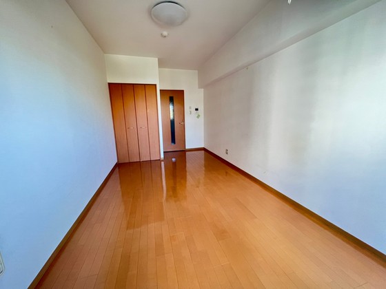 居室・リビング　※別部屋の写真です