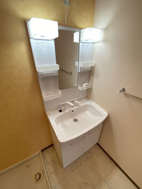 洗面設備　広い洗面スペース