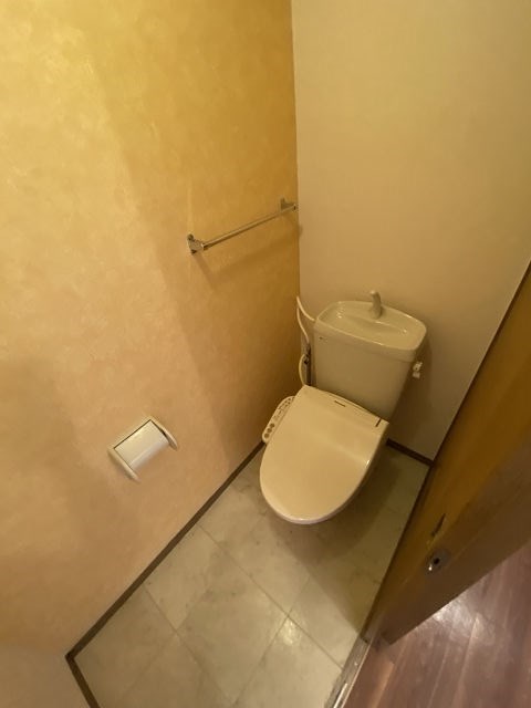 トイレ　清潔感のあるトイレです