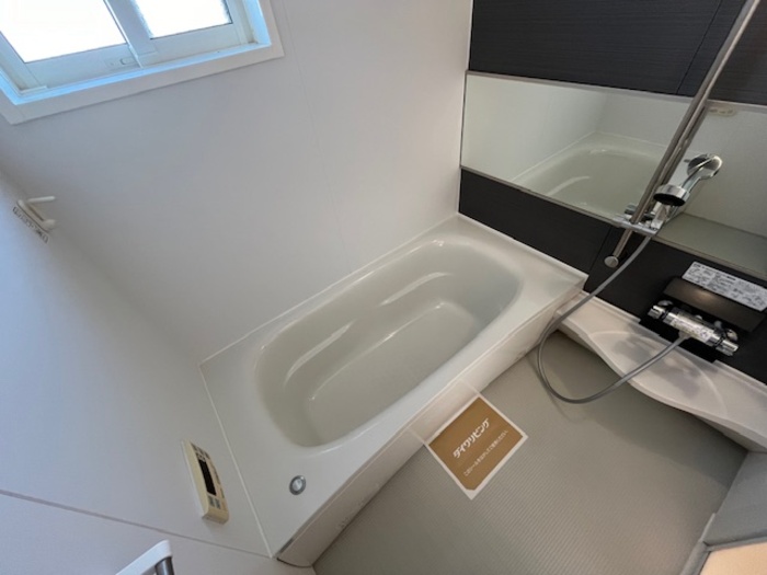 バス・シャワールーム　参考写真（同物件別部屋）