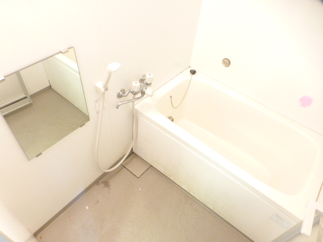 バス・シャワールーム　追焚機能付　給湯式バスルーム