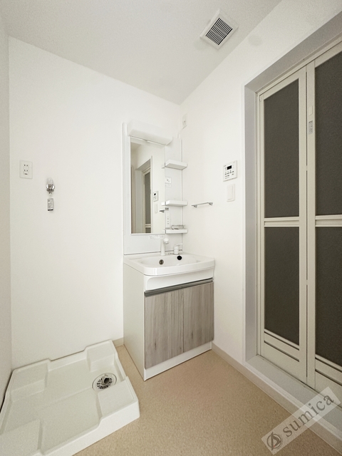 洗面設備　シャンプードレッサー付き・朝シャンもこちらで♪♪