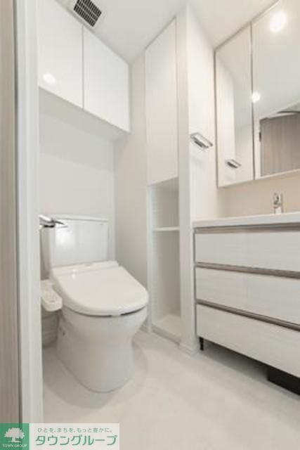 トイレ　※写真は同タイプ住戸です。