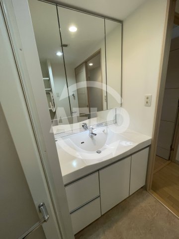 洗面設備　アーデンタワー新町　洗面台