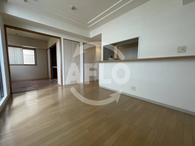 居室・リビング　アーデンタワー新町　リビング