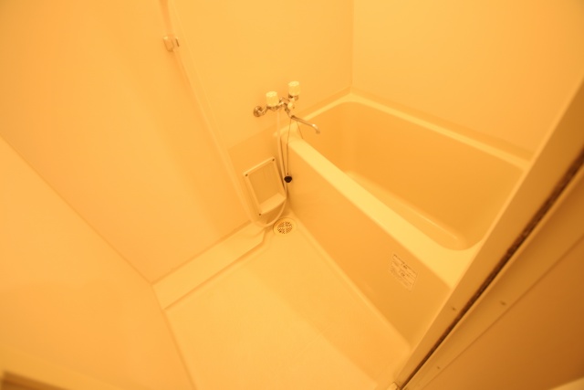 バス・シャワールーム　※別室の参考写真の為、現況優先です。