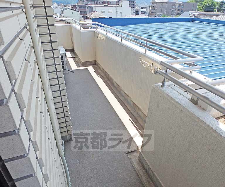 バルコニー　風当たりの良いバルコニーです。