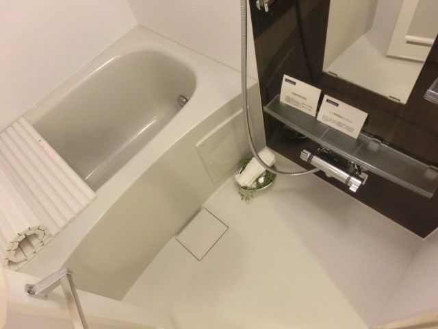 バス・シャワールーム　家具はイメージです