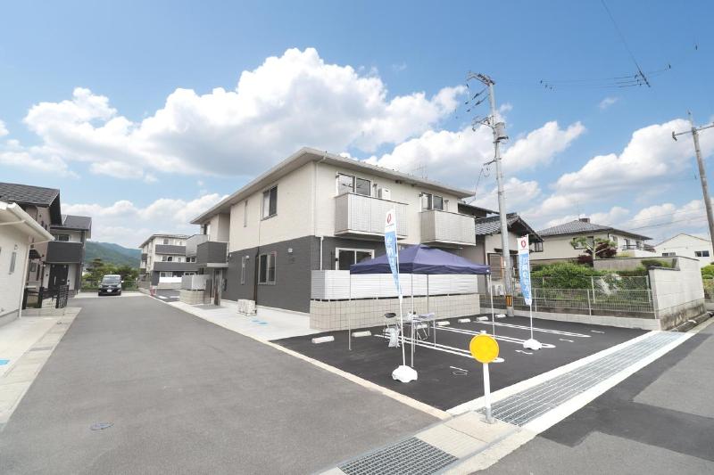 建物外観　アネシス寺家B棟　建物外観