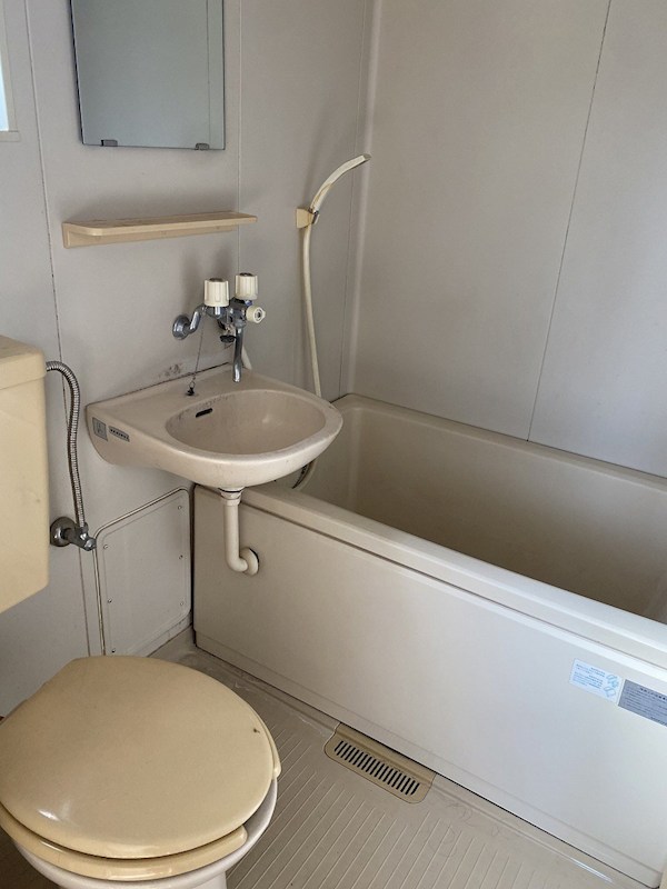 バス・シャワールーム　現況優先